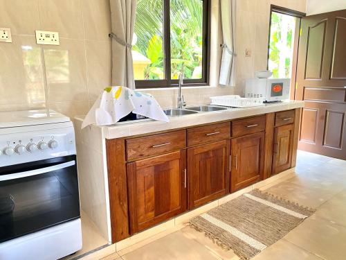 anse_severes_kitchen_unit